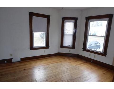 257 Oak St, Springfield, MA 01151 photo 2