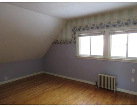 11 Burton St, Worcester, MA 01607 photo 16