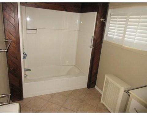 11 Burton St, Worcester, MA 01607 photo 13
