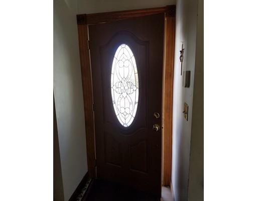16 Clarence St, Everett, MA 02149 photo 8