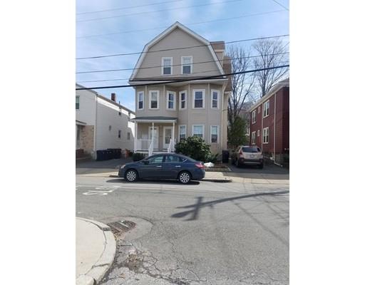 20 Clarence St, Everett, MA 02149 photo 2