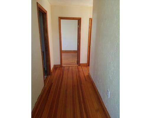 20 Clarence St, Everett, MA 02149 photo 10