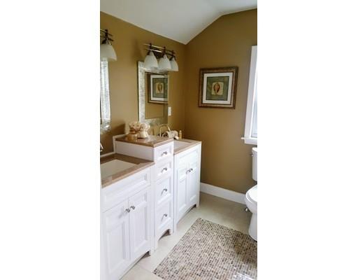 564 Summer Ave, Reading, MA 01867 photo 10