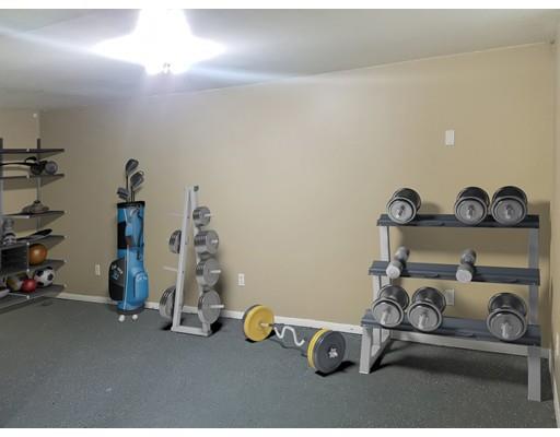 203 Draper St, Springfield, MA 01108 photo 18