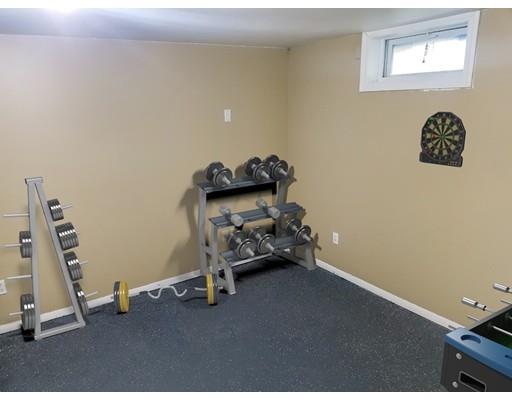 203 Draper St, Springfield, MA 01108 photo 17