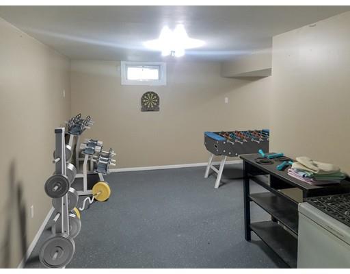 203 Draper St, Springfield, MA 01108 photo 16