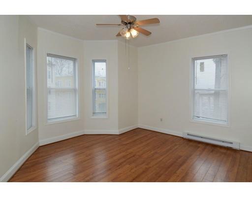 17 Catharine St, Worcester, MA 01605 photo 7