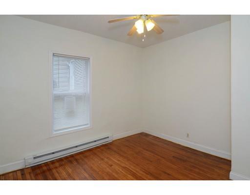 17 Catharine St, Worcester, MA 01605 photo 8