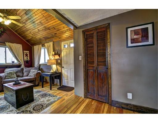 2 Krochmal Rd, Peabody, MA 01960 photo 4