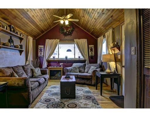 2 Krochmal Rd, Peabody, MA 01960 photo 2