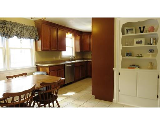 141 Druid Hill Rd, Springfield, MA 01129 photo 6