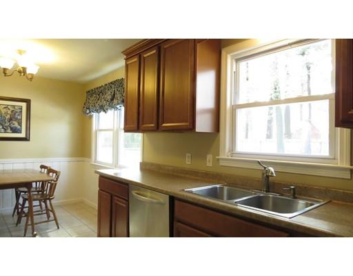 141 Druid Hill Rd, Springfield, MA 01129 photo 9