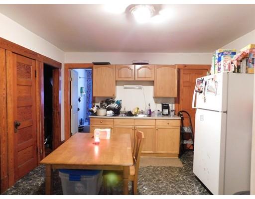 131 Bristol St, Springfield, MA 01109 photo 6