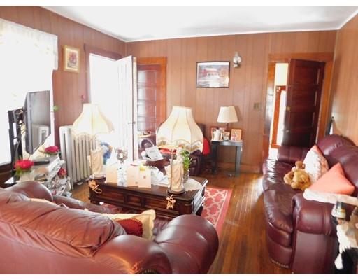 131 Bristol St, Springfield, MA 01109 photo 9