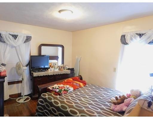 131 Bristol St, Springfield, MA 01109 photo 16