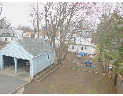 131 Bristol St, Springfield, MA 01109 photo 2