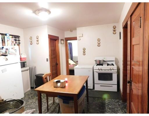 131 Bristol St, Springfield, MA 01109 photo 7
