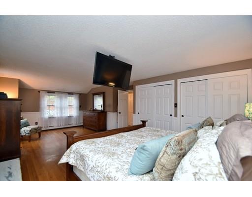 74 High St, Upton, MA 01568 photo 11