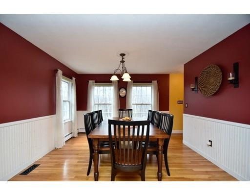 74 High St, Upton, MA 01568 photo 5