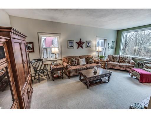 19 Robin Rd, Reading, MA 01867 photo 12