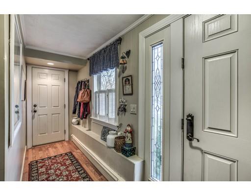 19 Robin Rd, Reading, MA 01867 photo 5