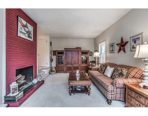 19 Robin Rd, Reading, MA 01867 photo 16