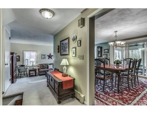 19 Robin Rd, Reading, MA 01867 photo 11