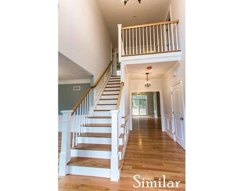 3 Mayflower Dr, Upton, MA 01568 photo 2