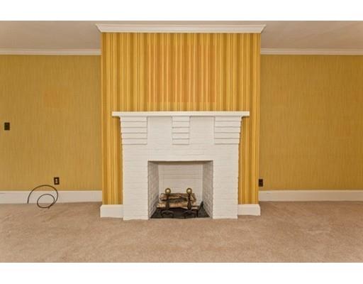 37 Hanscom Ave, Reading, MA 01867 photo 4
