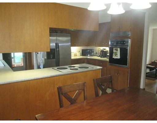 16 Eddy St, Webster, MA 01570 photo 8