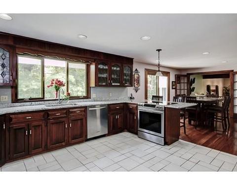 3 Juniper Ln, Framingham, MA 01701 photo 8