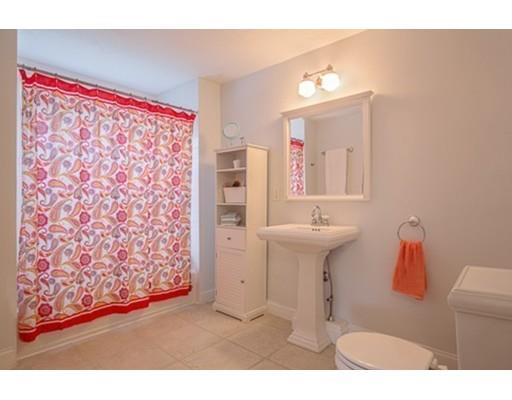 11 Planters Field Ln, Hingham, MA 02043 photo 16