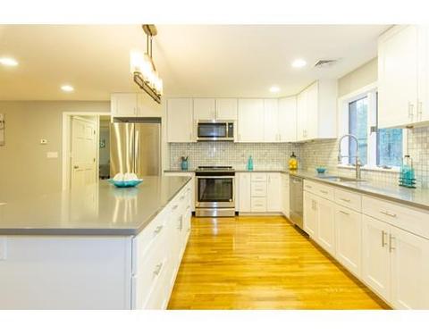 30 Strawberry Ln, Canton, MA 02021 photo 6
