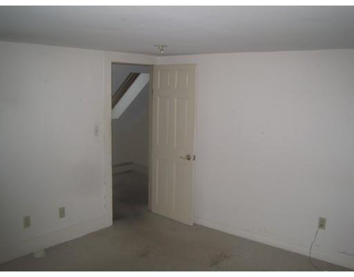 32 Pleasant St, Upton, MA 01568 photo 9