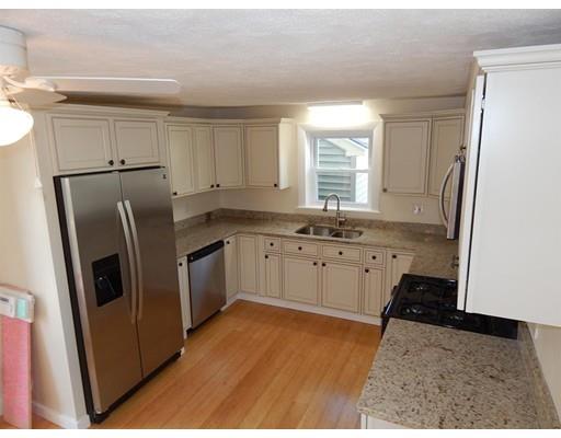 19 Phillips St, Lawrence, MA 01843 photo 4