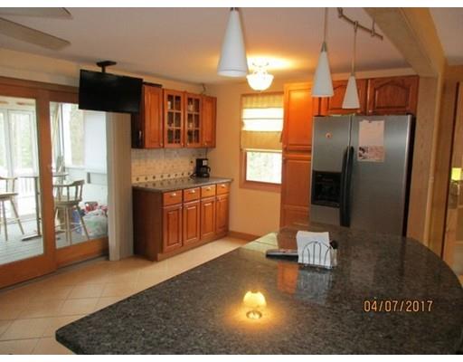 399 Gorwin Dr, Hanson, MA 02341 photo 4