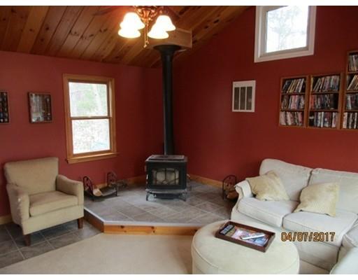 399 Gorwin Dr, Hanson, MA 02341 photo 7