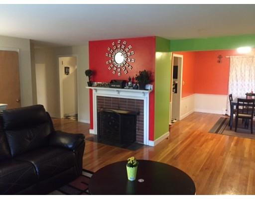 7 Nadine, Acton, MA 01720 photo 2