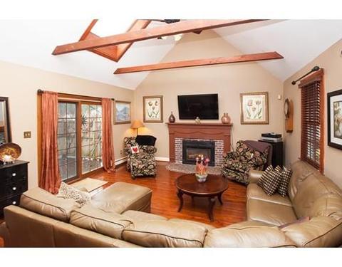 592 Main, Hingham, MA 02043 photo 3