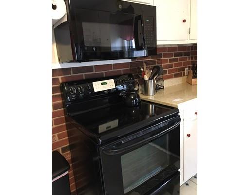 8 Springbrook Rd, Auburn, MA 01501 photo 3