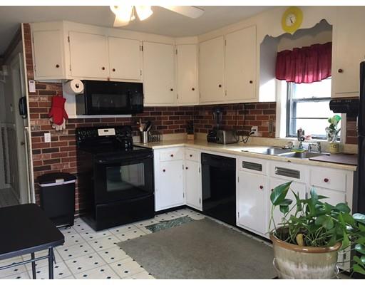 8 Springbrook Rd, Auburn, MA 01501 photo 2