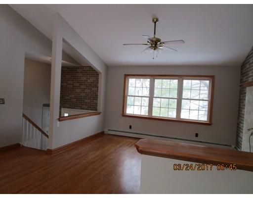 45 Southold Rd, Worcester, MA 01607 photo 2