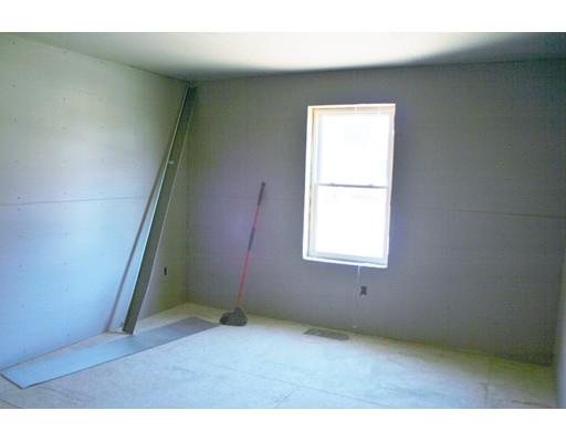 7 Juniper Ln, Dudley, MA 01571 photo 7