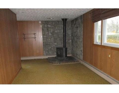 21 Second St, Worcester, MA 01602 photo 3