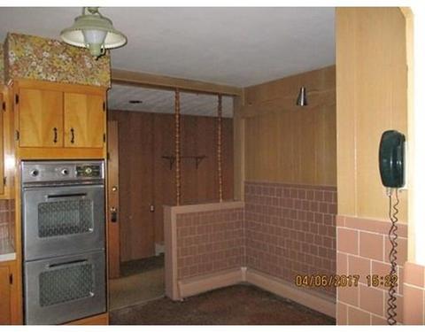 21 Second St, Worcester, MA 01602 photo 4