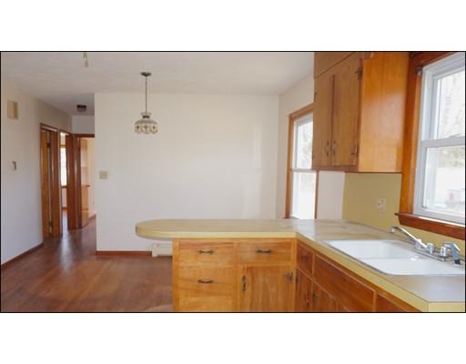 77 Sunnybrook Rd, Springfield, MA 01108 photo 8