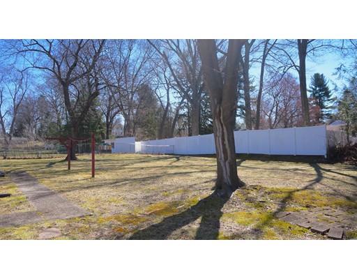 77 Sunnybrook Rd, Springfield, MA 01108 photo 6