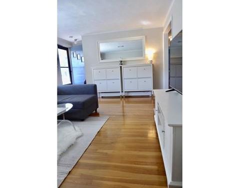9 Maple Ln, West Roxbury, MA 02132 photo 9