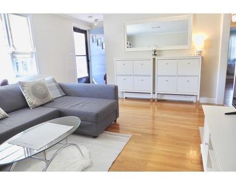 9 Maple Ln, West Roxbury, MA 02132 photo 4