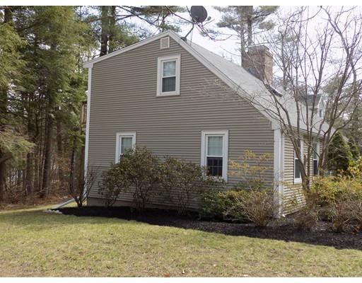 27 Pine St, Hanover, MA 02339 photo 2